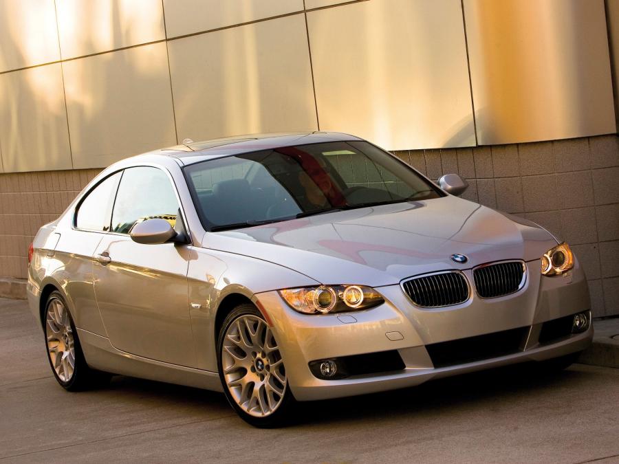  BMW 328i Coupe 2006 года  (US) (фото 10 из 13)